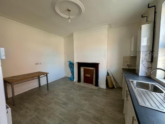 4 bedroom house to rent