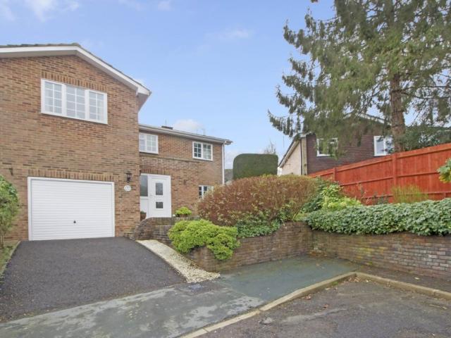 4 bedroom House To Rent