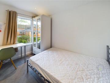 4 bedroom house to rent