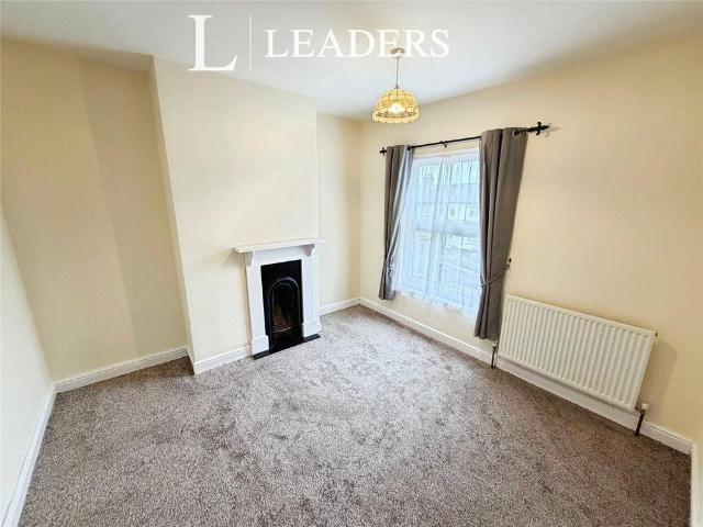 4 bedroom house to rent