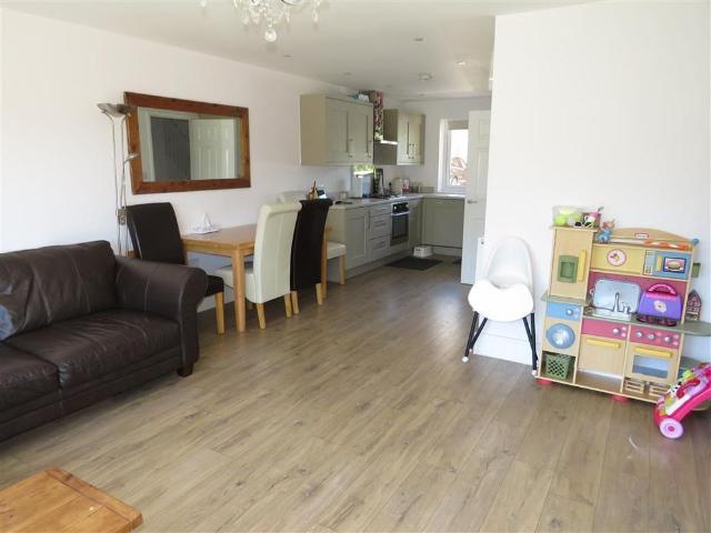 4 bedroom house to rent