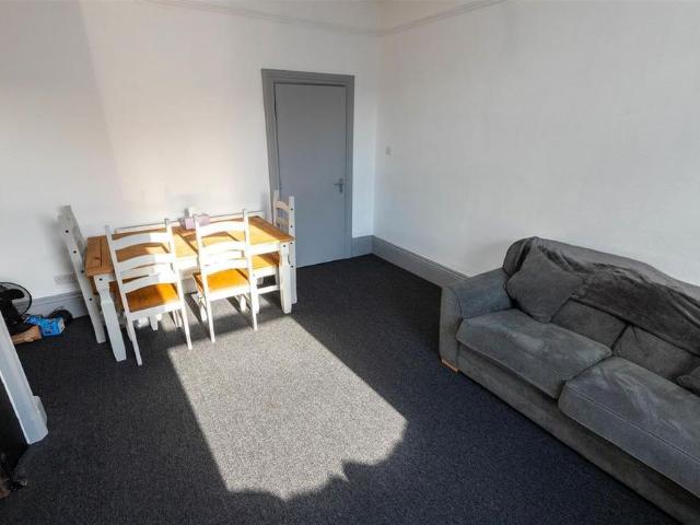 4 bedroom house to rent