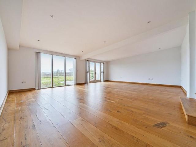 4 bedroom house to rent