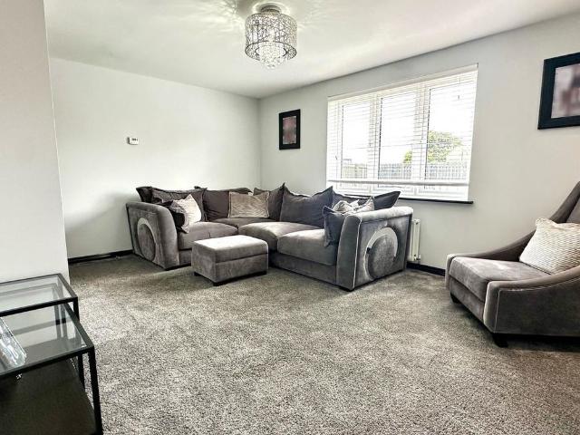 4 bedroom house to rent