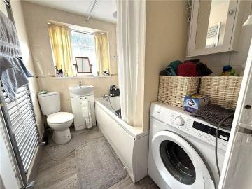 4 Bedroom House To Rent