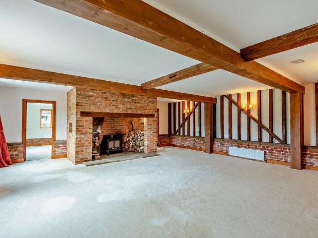 4 bedroom house to rent