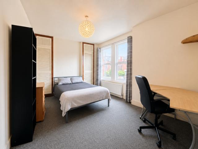 4 bedroom house to rent