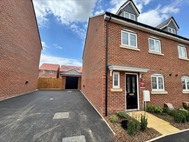 4 bedroom house to rent