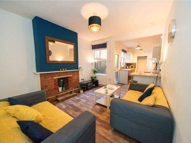 4 bedroom house to rent