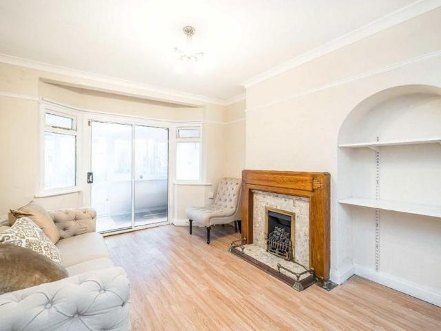 4 bedroom house to rent