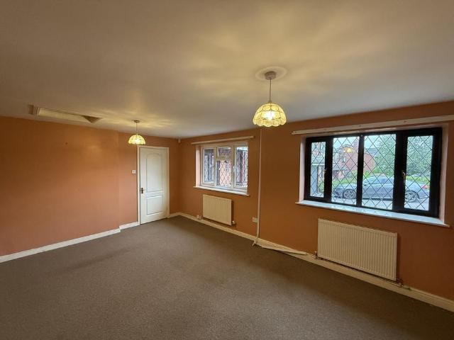 4 bedroom house to rent