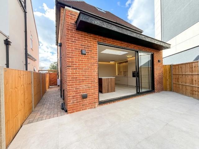 4 bedroom house to rent