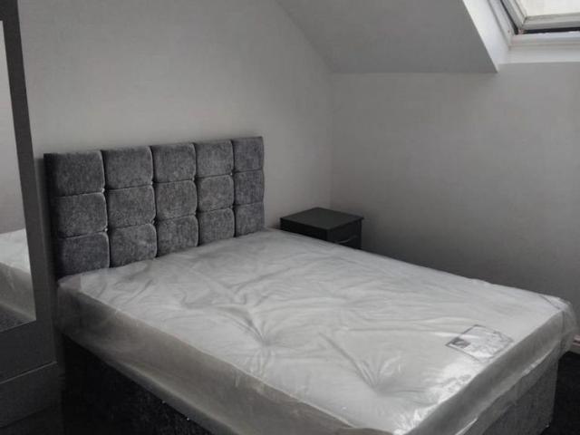 4 bedroom house to rent