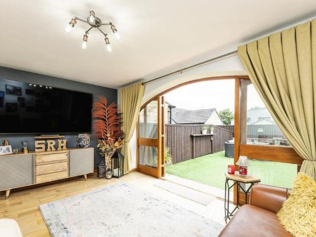 4 bedroom house to rent