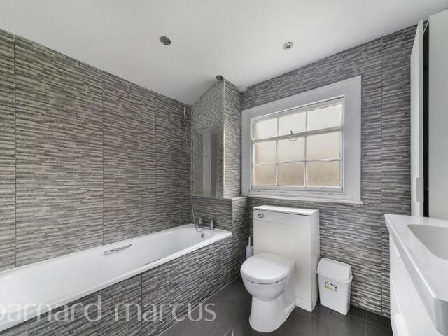 4 bedroom house to rent