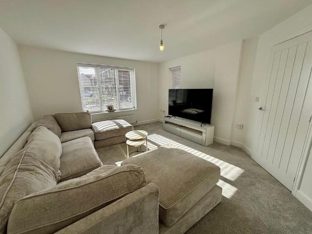 4 bedroom house to rent