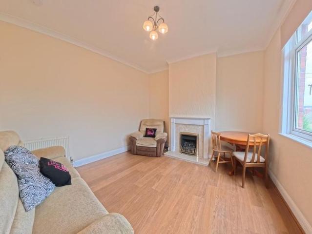 4 bedroom house to rent