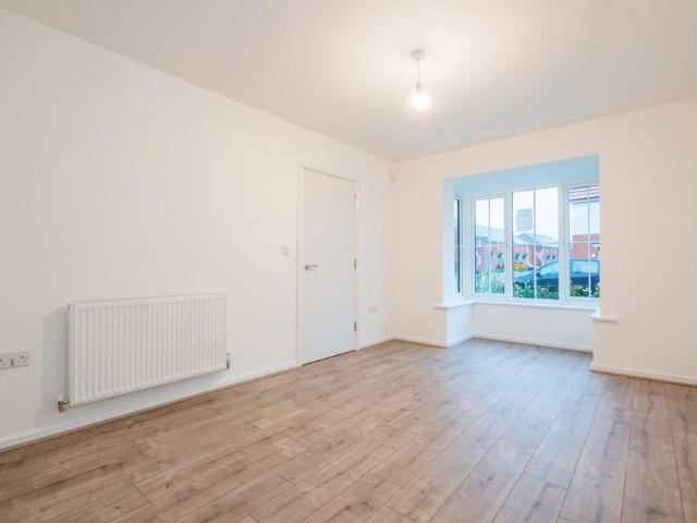 4 bedroom house to rent