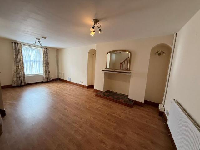 4 bedroom house to rent