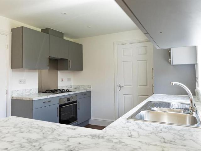 4 bedroom house to rent