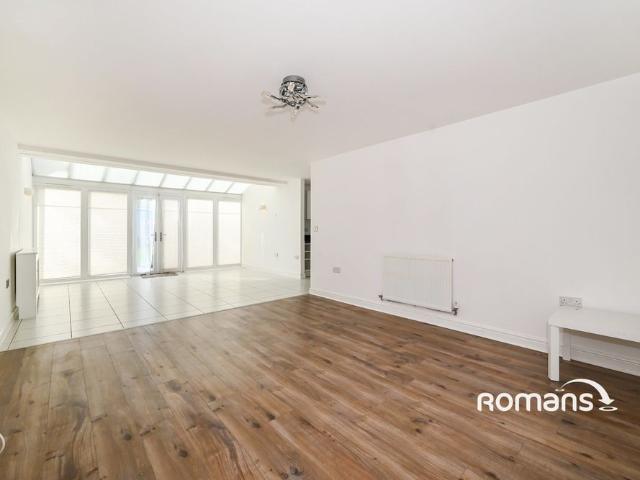 4 bedroom house to rent