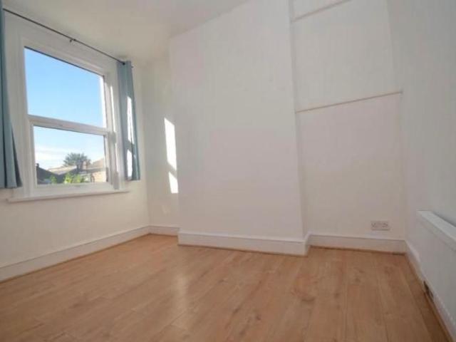 4 bedroom house to rent
