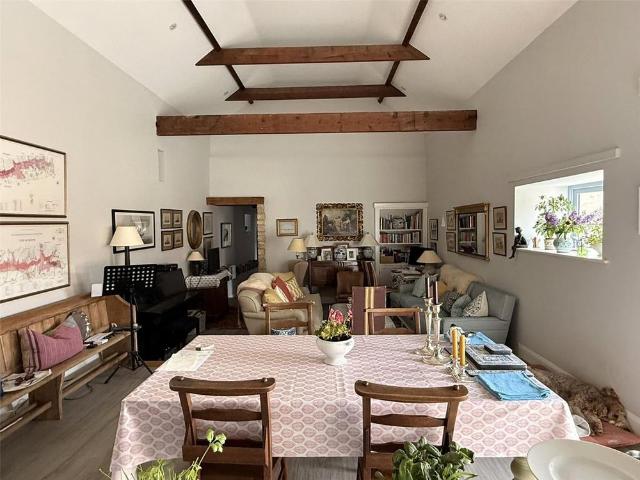 4 bedroom house to rent