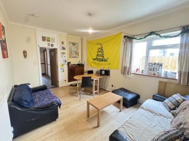 4 bedroom house to rent