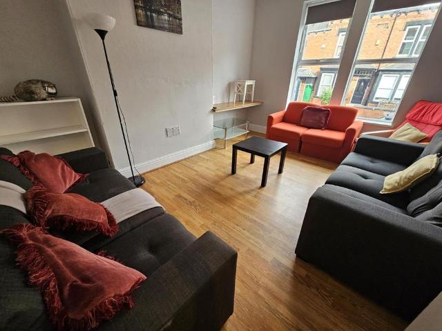 4 bedroom house to rent