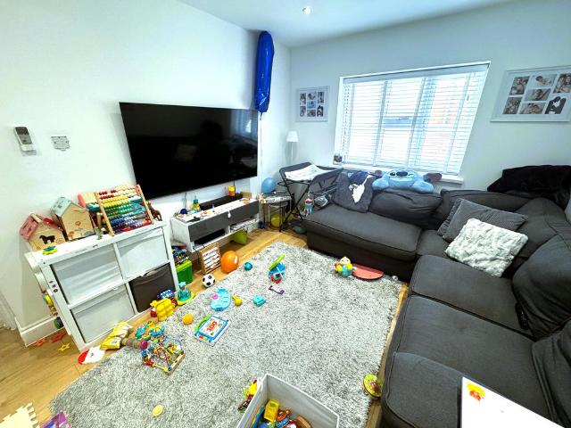 4 bedroom house to rent