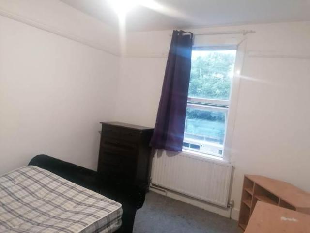 4 bedroom house to rent