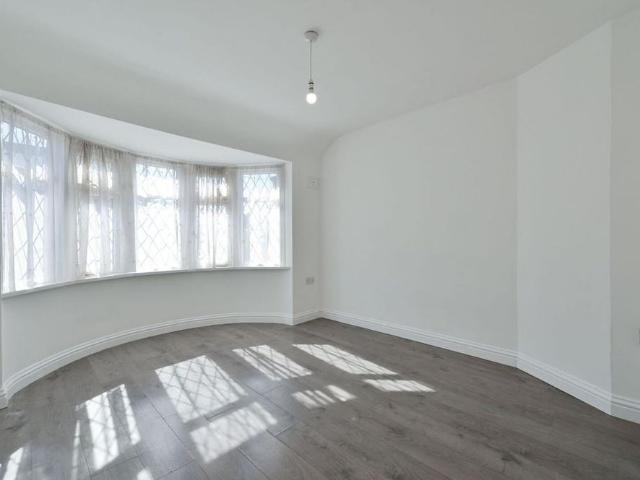 4 bedroom house to rent