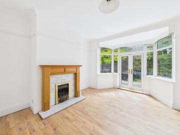 4 bedroom house to rent