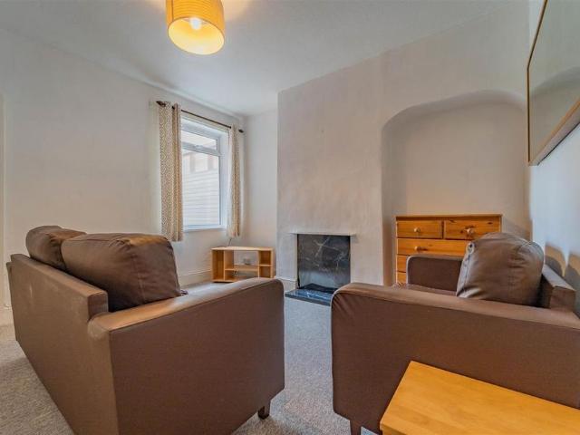 4 bedroom house to rent