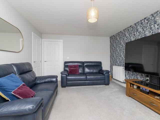 4 bedroom house to rent