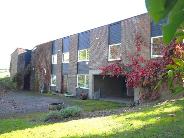 4 bedroom house to rent