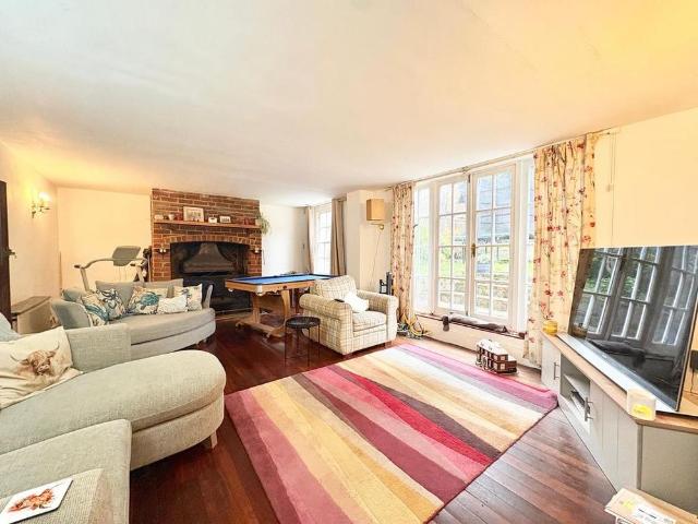 4 bedroom house to rent