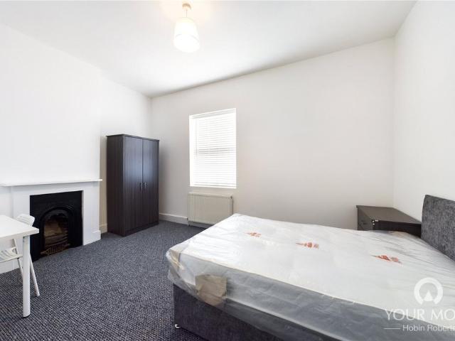 4 bedroom house to rent