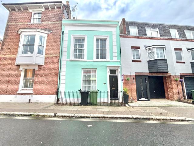 4 bedroom house to rent