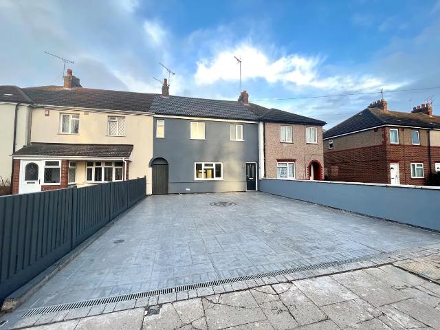 4 bedroom house to rent