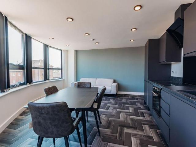 4 bedroom house to rent