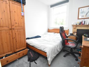 4 bedroom house to rent