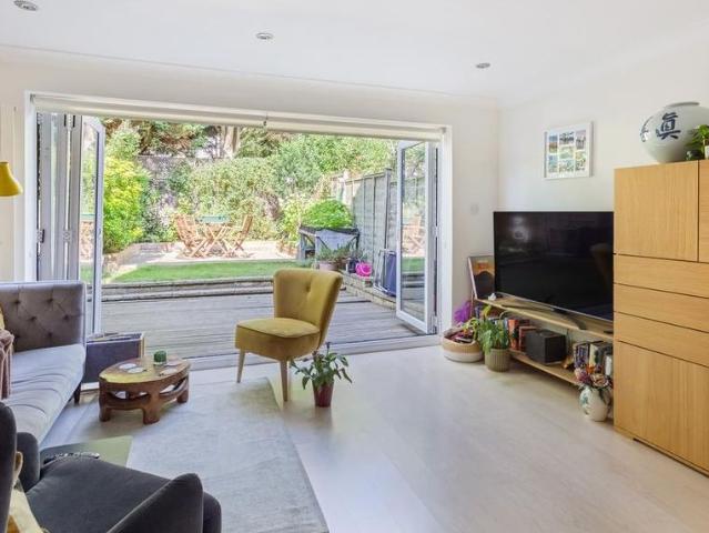 4 bedroom house to rent