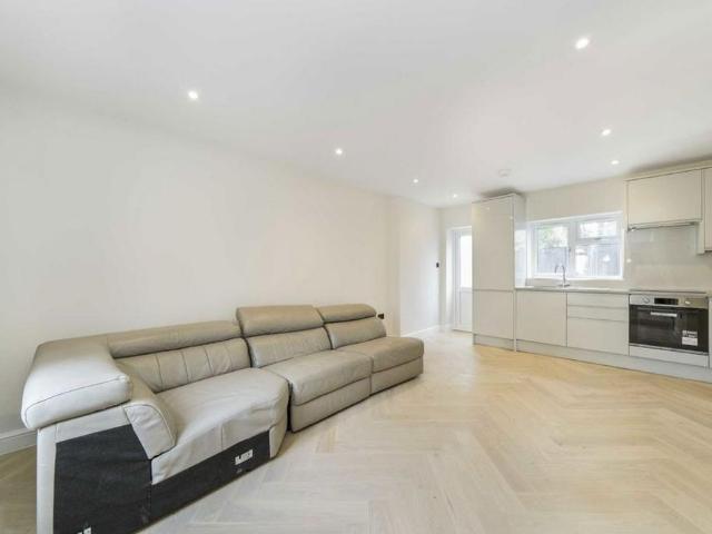 4 bedroom house to rent