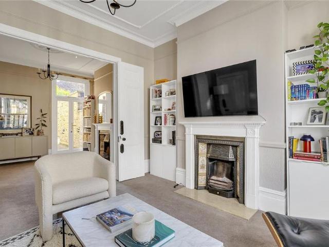 4 bedroom house to rent