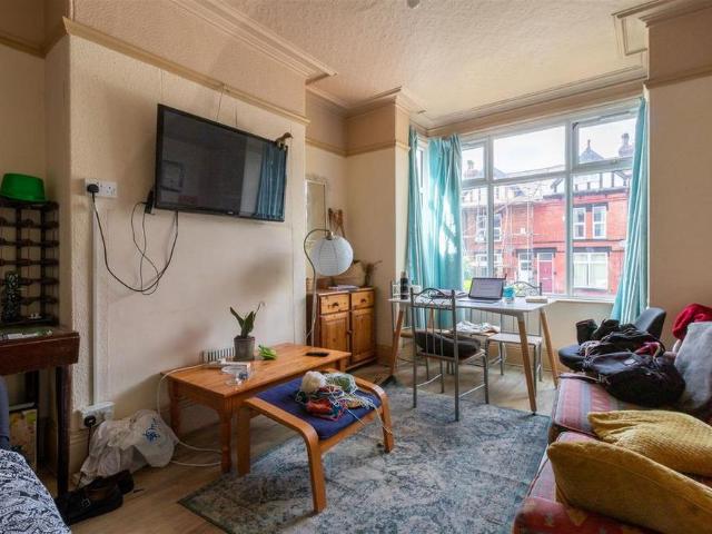 4 bedroom house to rent