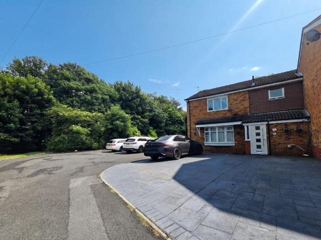 4 bedroom house to rent