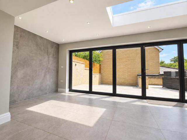 4 bedroom house to rent