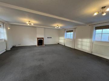 4 bedroom house to rent