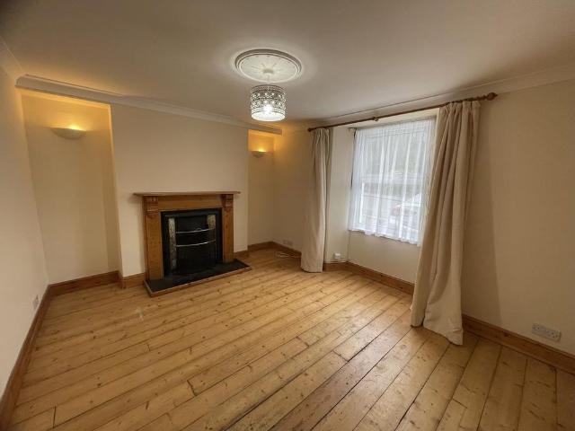 4 bedroom house to rent